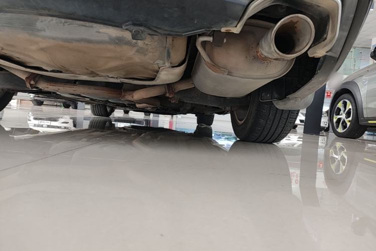Used Bestune B70 2014 2.0L automatic luxury version Chassis Rear Right
