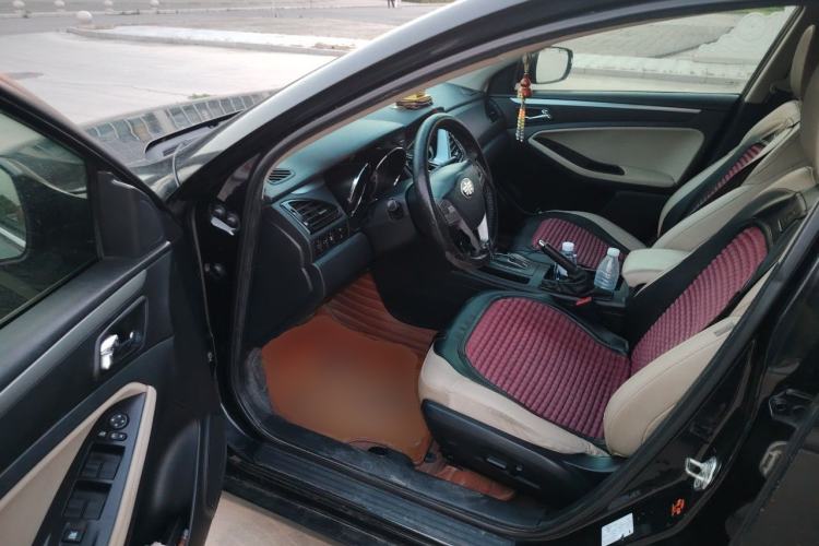Used Bestune B70 2014 2.0L automatic luxury version Driver Seat