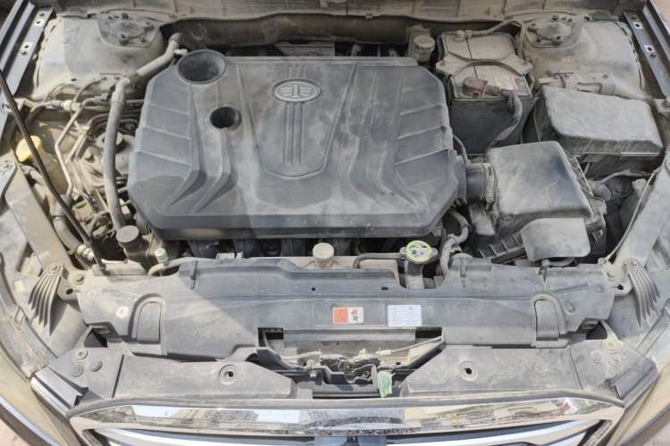 Used Bestune B70 2014 2.0L automatic comfort version Engine Bay