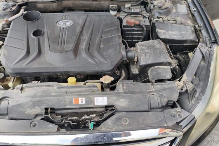Used Bestune B70 2014 2.0L automatic comfort version Engine Bay Left
