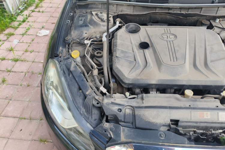 Used Bestune B70 2014 2.0L automatic comfort version Engine Bay Right