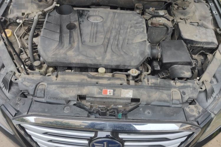 Used Bestune B70 2014 2.0L automatic luxury version Engine Bay