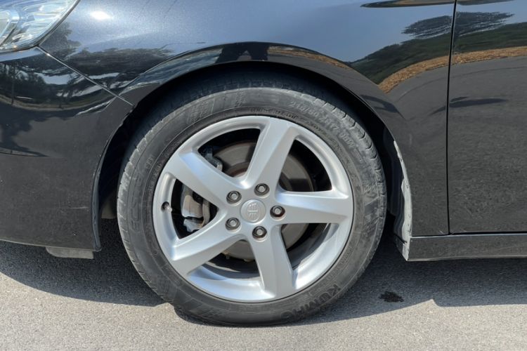 Used Bestune B70 2014 2.0L automatic luxury version Exterior 2