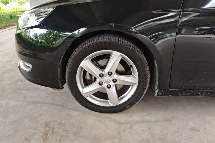 Used Bestune B70 2014 2.0L automatic comfort version Exterior 4
