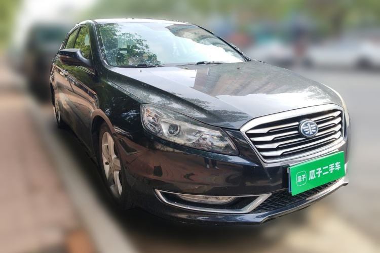 Used Bestune B70 2014 2.0L automatic comfort version Front Right 45 Deg