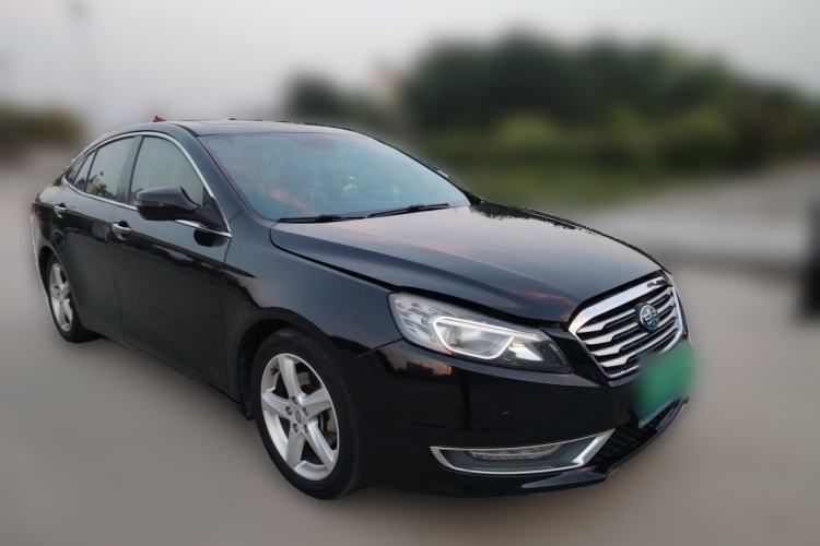 Used Bestune B70 2014 2.0L automatic luxury version Front Right 45 Deg