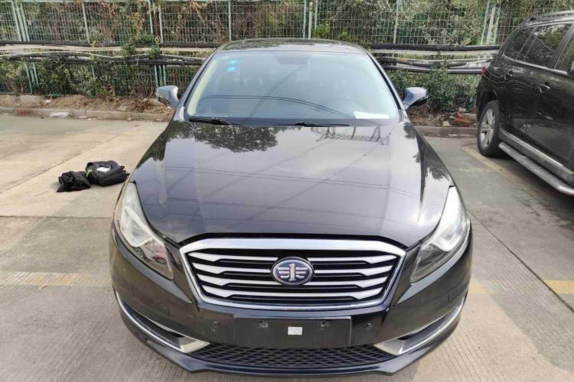 Used Bestune B70 2014 2.0L automatic luxury version Front