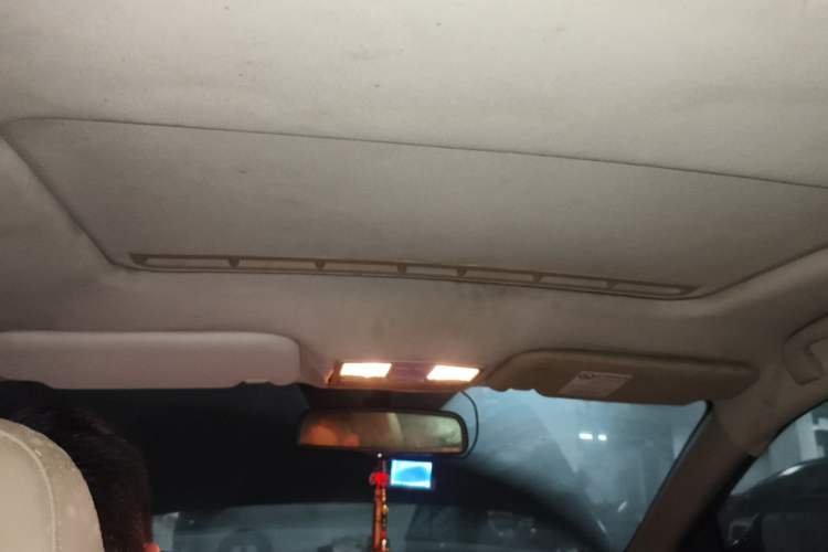 Used Bestune B70 2014 2.0L automatic luxury version Headliner