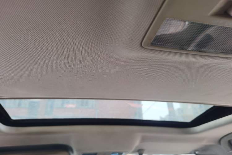 Used Bestune B70 2014 2.0L manual luxury version Headliner