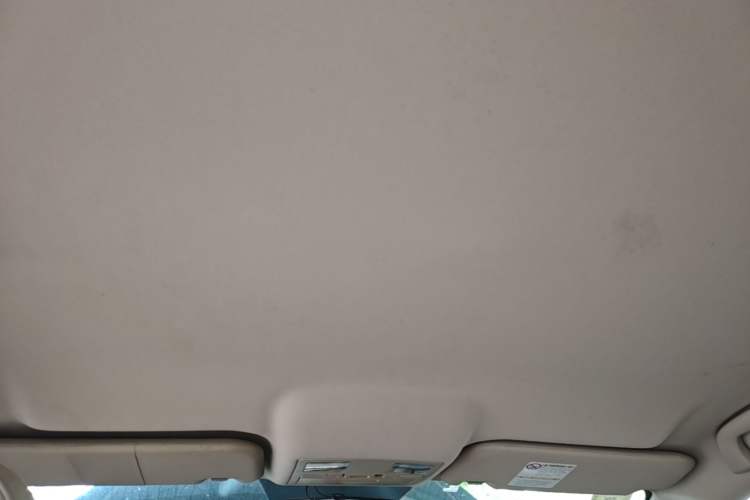 Used Bestune B70 2014 2.0L automatic comfort version Headliner