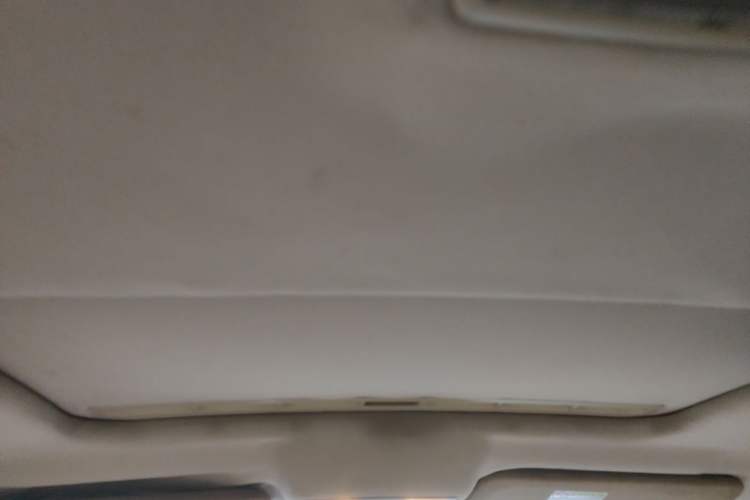 Used Bestune B70 2014 2.0L automatic luxury version Headliner