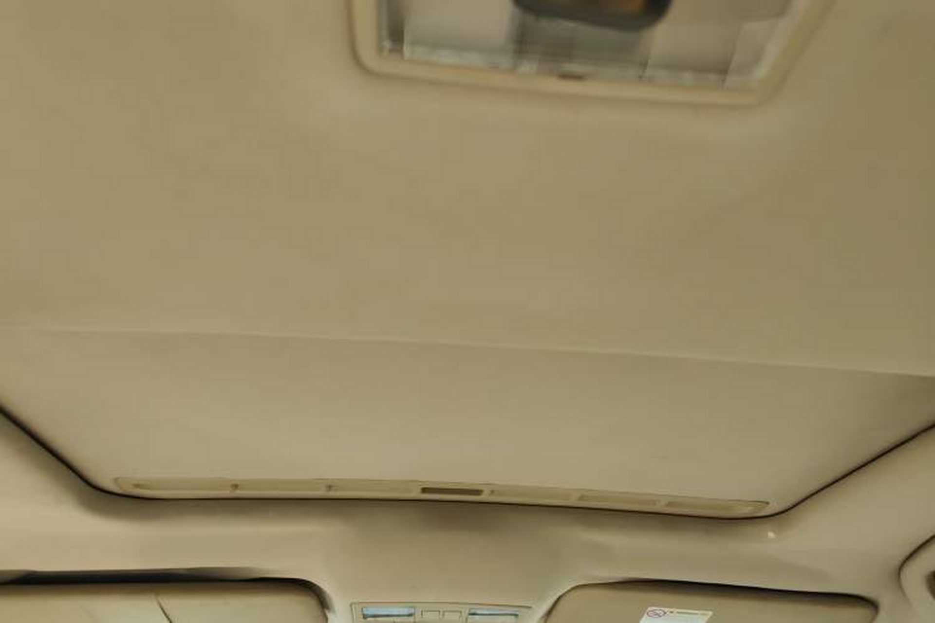 Used Bestune B70 2014 2.0L automatic luxury version Headliner