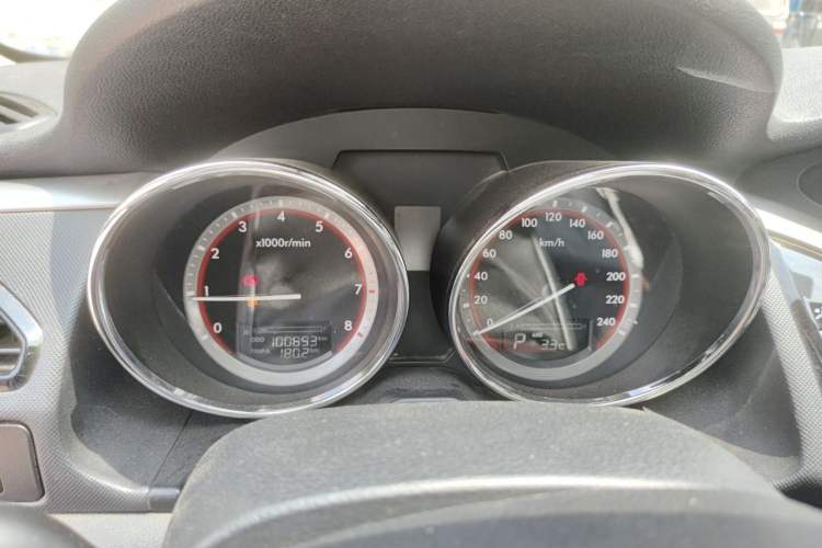 Used Bestune B70 2014 2.0L automatic comfort version Instrument Cluster