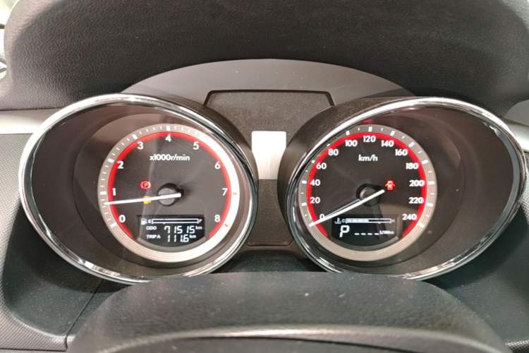 Used Bestune B70 2014 2.0L automatic comfort version Instrument Cluster