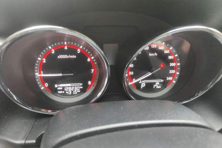 Used Bestune B70 2014 2.0L automatic luxury version Instrument Cluster