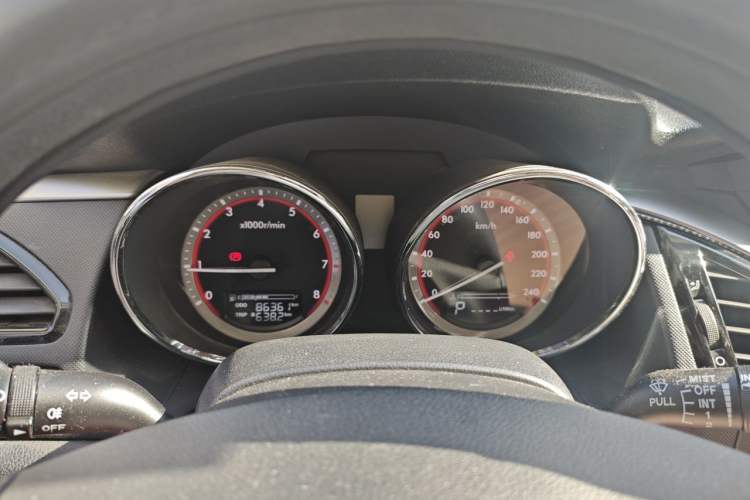 Used Bestune B70 2014 2.0L automatic luxury version Instrument Cluster