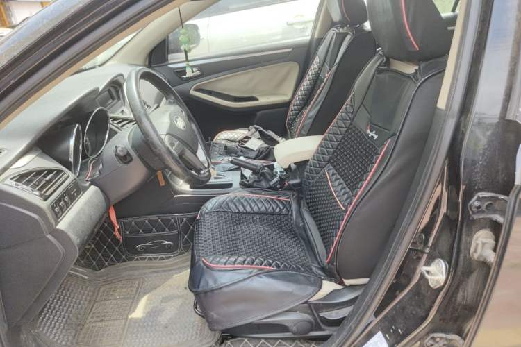 Used Bestune B70 2014 2.0L automatic comfort version Left Front Seat