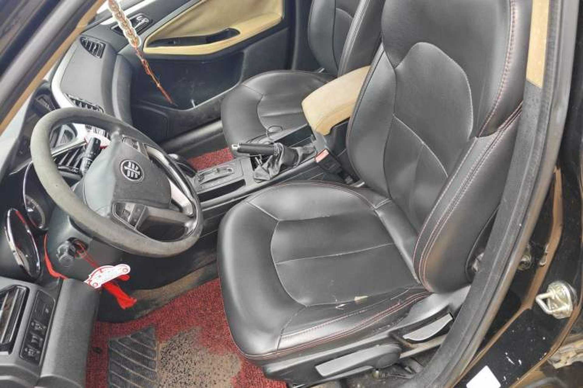 Used Bestune B70 2014 2.0L automatic comfort version Left Front Seat