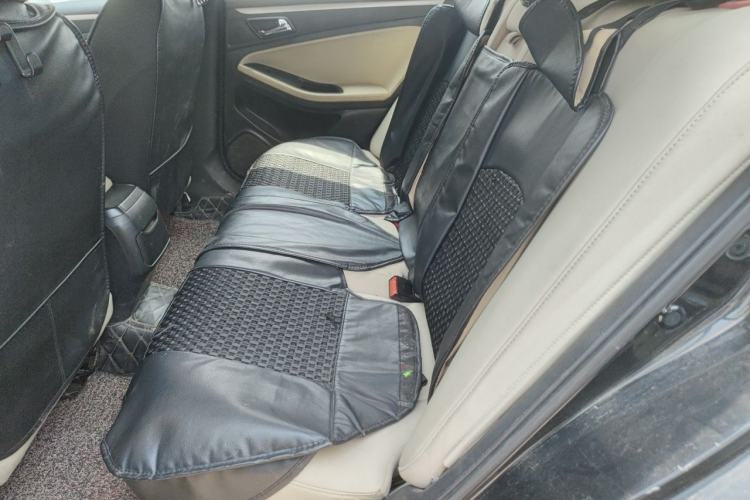 Used Bestune B70 2014 2.0L automatic comfort version Left Rear Seat