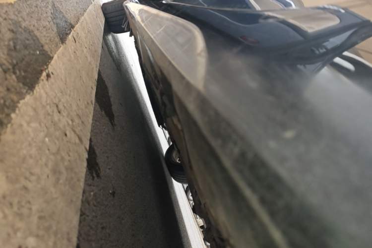 Used Bestune B70 2014 2.0L automatic luxury version Left Side Sill