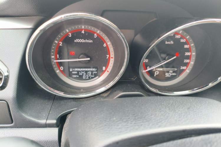Used Bestune B70 2014 2.0L automatic comfort version Odometer Close Up