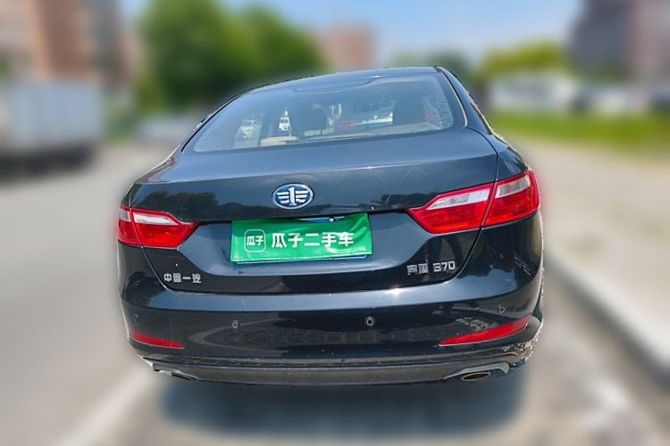Used Bestune B70 2014 2.0L automatic luxury version Rear