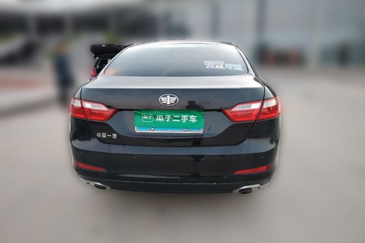 Used Bestune B70 2014 2.0L automatic luxury version Rear