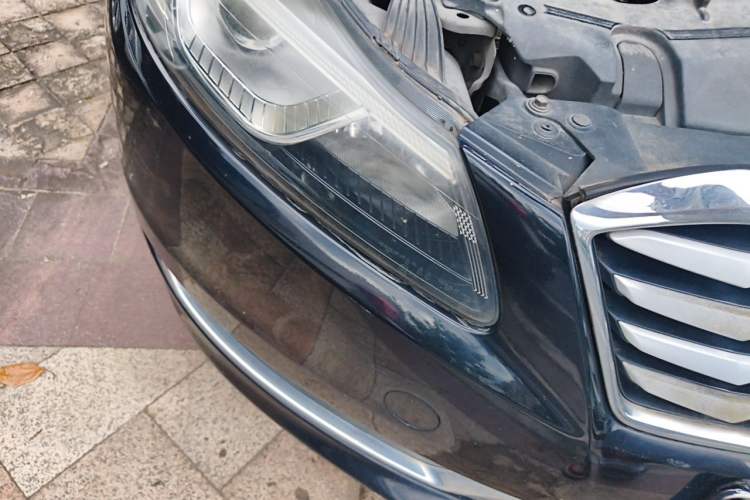 Used Bestune B70 2014 2.0L automatic comfort version Right Front Headlight