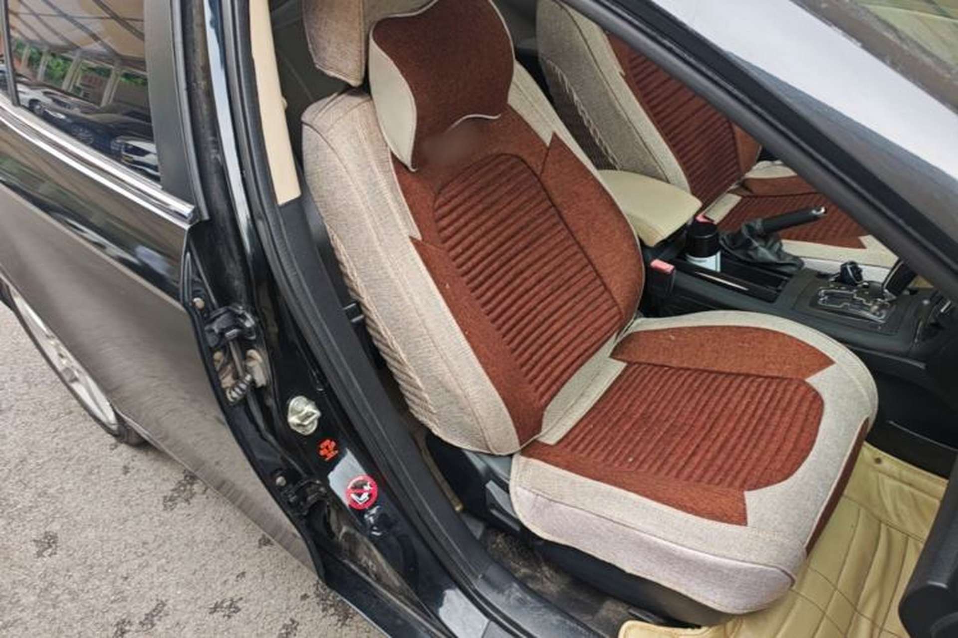 Used Bestune B70 2014 2.0L automatic luxury version Right Front Seat