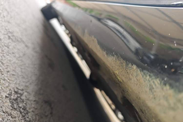 Used Bestune B70 2014 2.0L automatic luxury version Right Side Sill