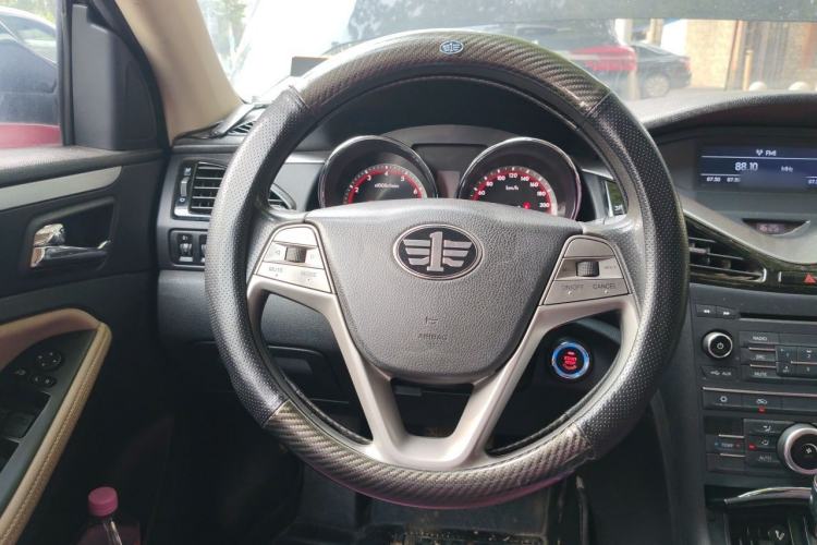 Used Bestune B70 2014 2.0L automatic comfort version Steering Wheel