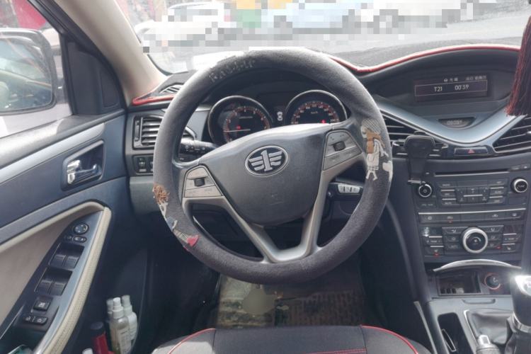 Used Bestune B70 2014 2.0L manual luxury version Steering Wheel