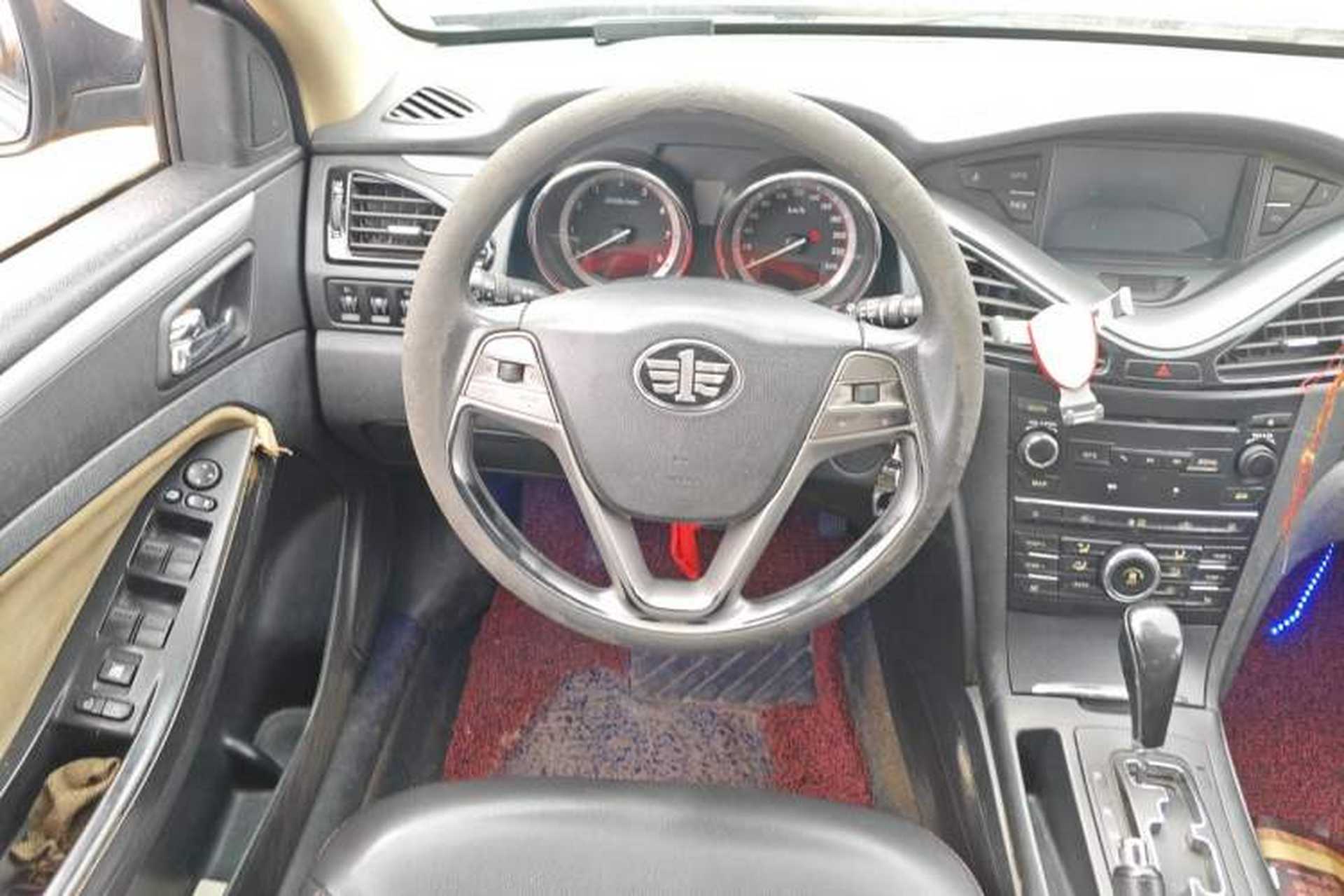 Used Bestune B70 2014 2.0L automatic comfort version Steering Wheel