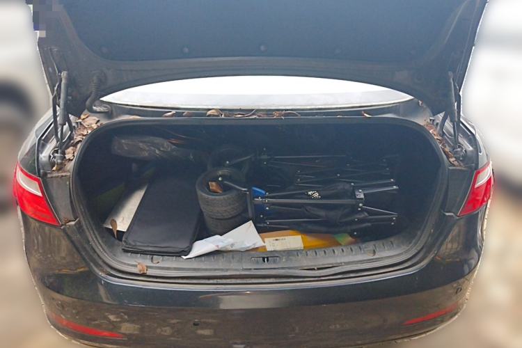 Used Bestune B70 2014 2.0L automatic comfort version Trunk