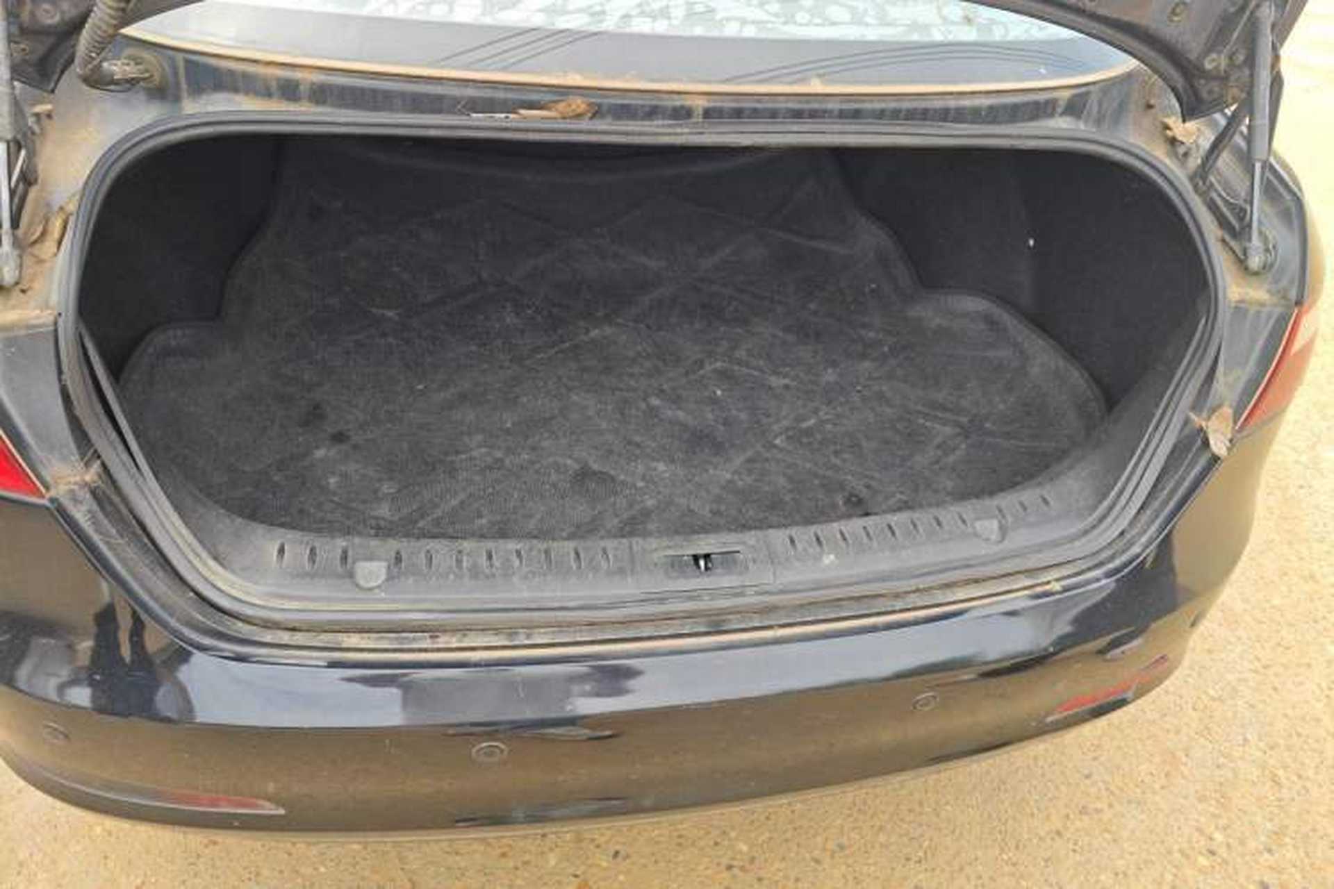 Used Bestune B70 2014 2.0L automatic comfort version Trunk