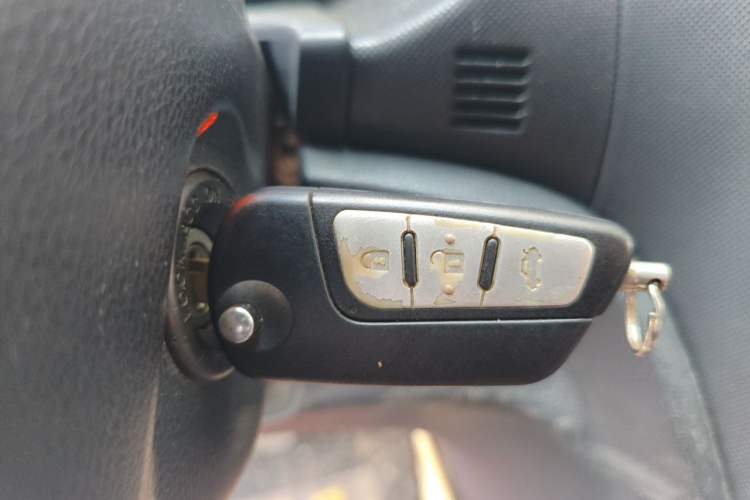 Used Bestune B70 2014 2.0L automatic comfort version Vehicle Key