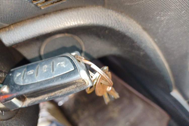 Used Bestune B70 2014 2.0L automatic comfort version Vehicle Key
