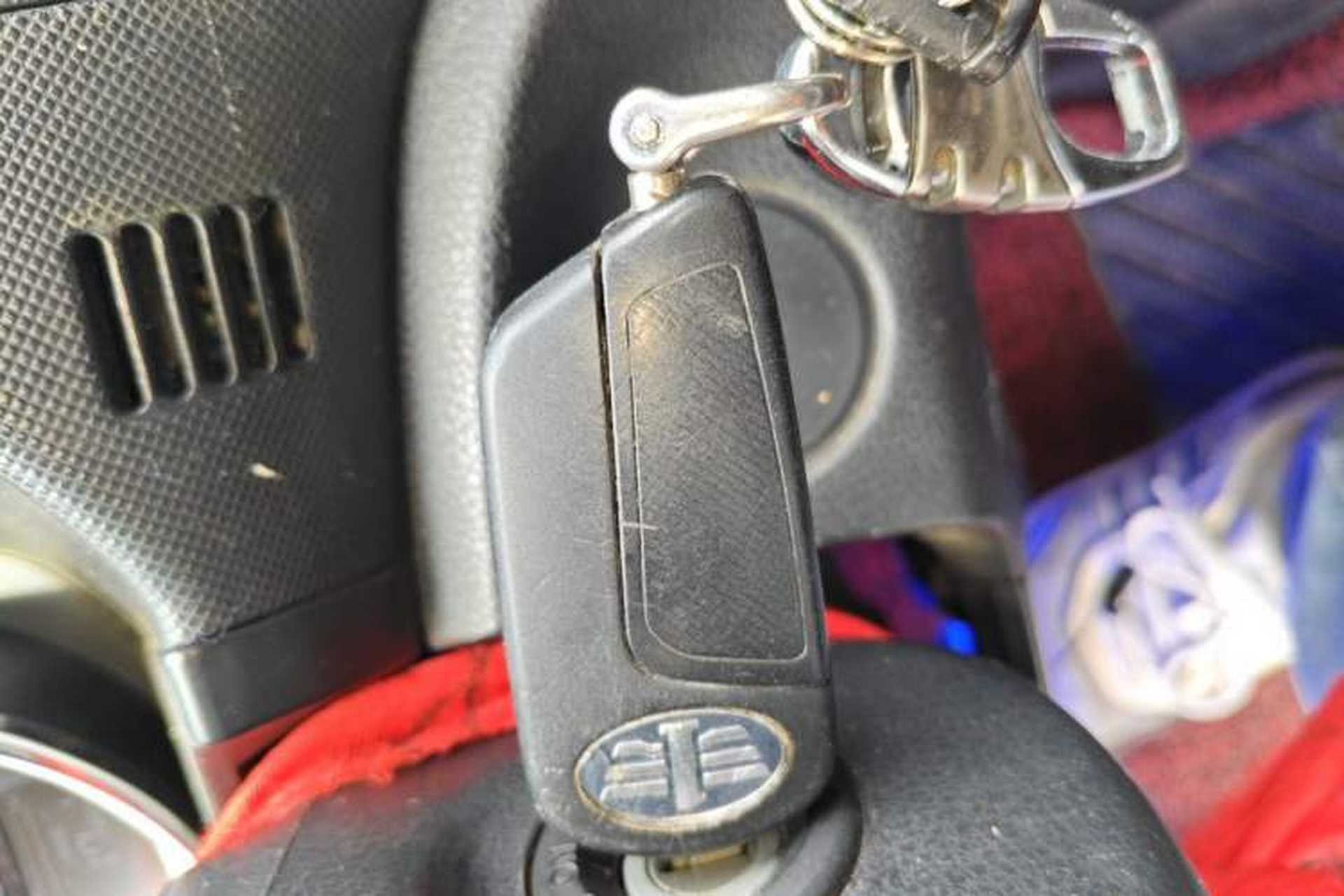 Used Bestune B70 2014 2.0L automatic comfort version Vehicle Key