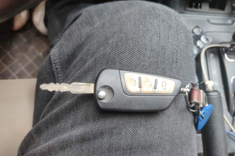 Used Bestune B70 2014 2.0L automatic luxury version Vehicle Key