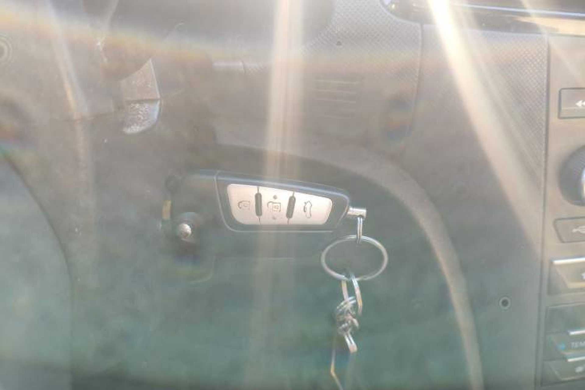 Used Bestune B70 2014 2.0L automatic luxury version Vehicle Key