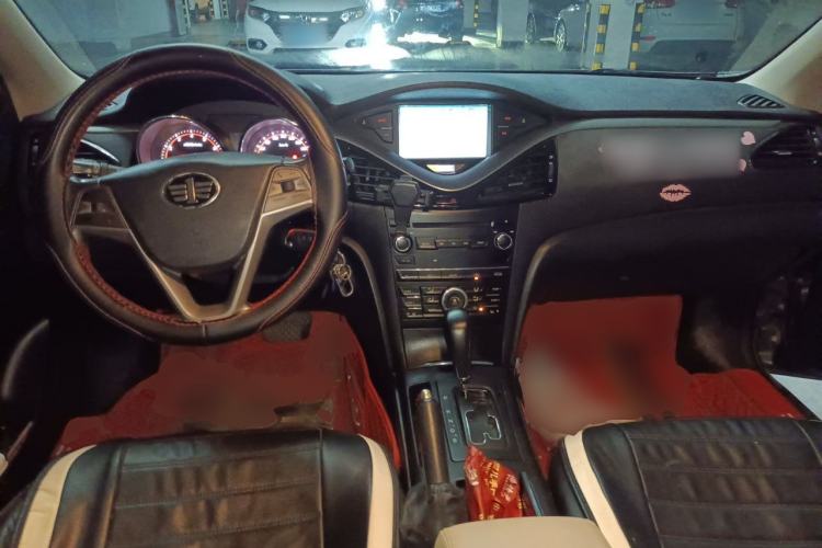Used Bestune B70 2014 2.0L automatic luxury version Center Console