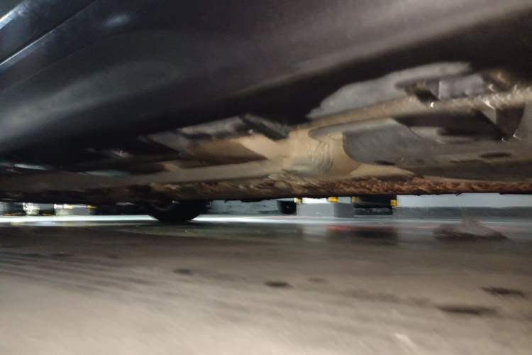 Used Bestune B70 2014 2.0L automatic luxury version Chassis Rear Left