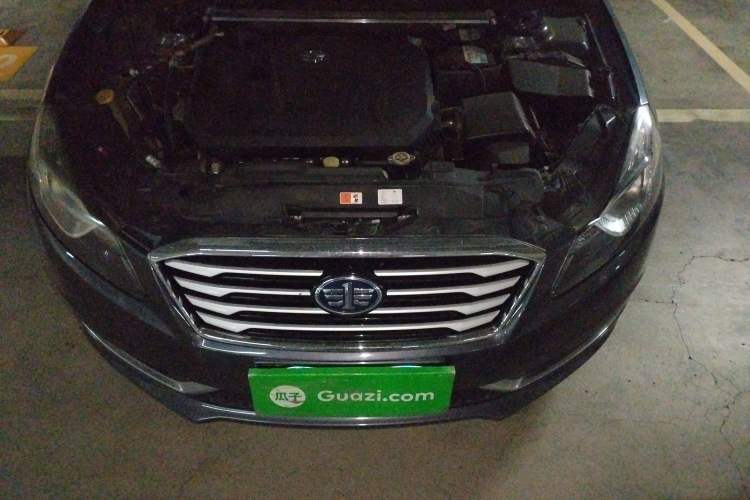 Used Bestune B70 2014 2.0L automatic comfort version Engine Bay