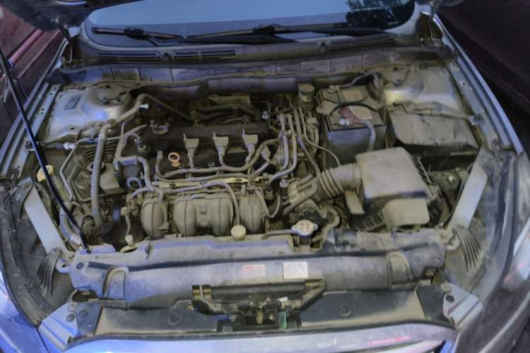 Used Bestune B70 2014 2.0L manual luxury version Engine Bay