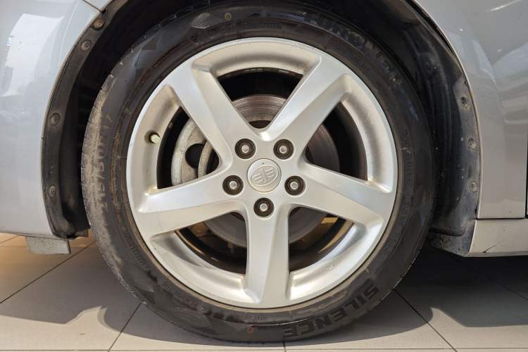 Used Bestune B70 2014 2.0L automatic luxury version Exterior 4
