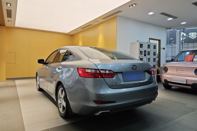 Used Bestune B70 2014 2.0L automatic luxury version Exterior 8