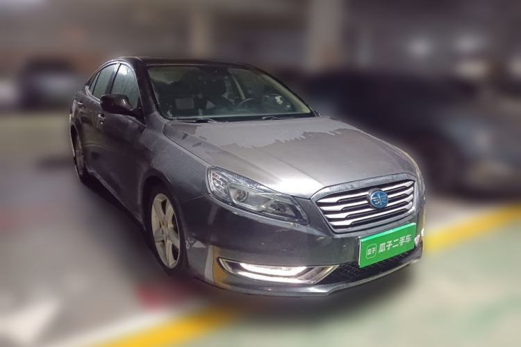 Used Bestune B70 2014 2.0L automatic luxury version Front Right 45 Deg