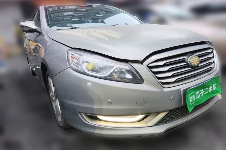 Used Bestune B70 2014 2.0L manual luxury version Front Right 45 Deg
