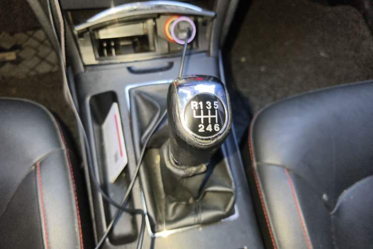 Used Bestune B70 2014 2.0L manual luxury version Gear Lever