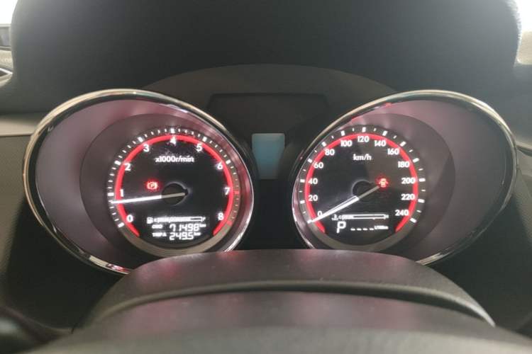 Used Bestune B70 2014 2.0L automatic comfort version Instrument Cluster